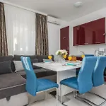 Stunning In With Wifi Ferienhaus