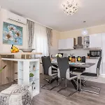 Stunning In With Wifi Ferienhaus *